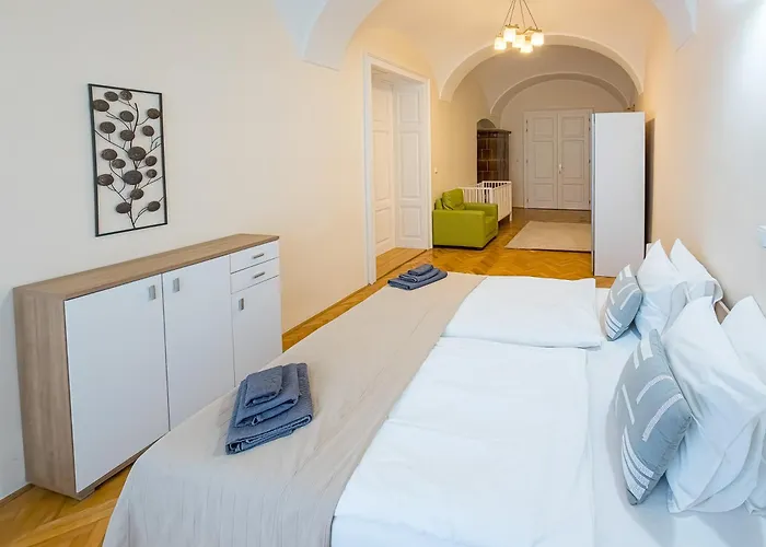 Luxury Vincents Apartamento Košice