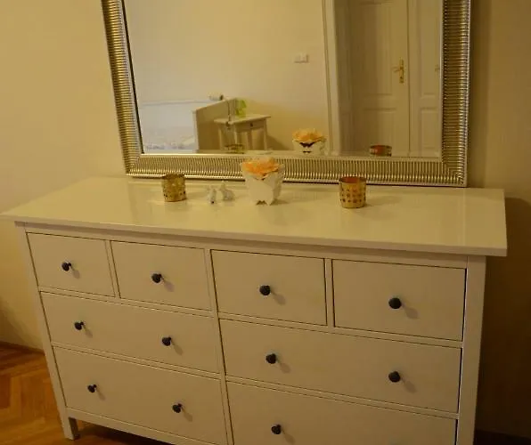 Luxury Vincents קושיצה